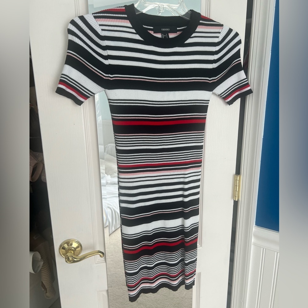 Midi striped bodycon dress